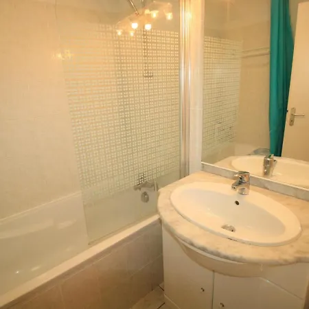 Holiday home Charmante Maisonnette A Longeville-sur-mer, Proche Plage, 2 Ch, Terrasse, Parking, Velos Bienvenus - Fr-1-22-311 Longeville-sur-Mer