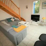 Charmante Maisonnette à Longeville-sur-mer, Proche Plage, 2 Ch, Terrasse, Parking, Vélos Bienvenus - Fr-1-22-311 Hébergement de vacances Longeville-sur-Mer