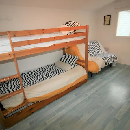 Charmante Maisonnette A Longeville-sur-mer, Proche Plage, 2 Ch, Terrasse, Parking, Velos Bienvenus - Fr-1-22-311 * Longeville-sur-Mer